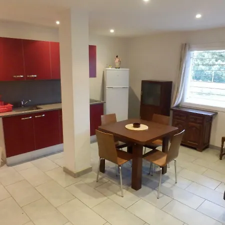 Appartements Roses Апартаменты Росас